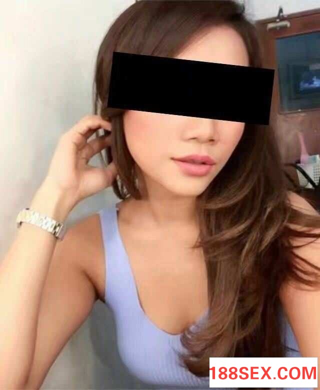 074332mc7zi2f9244y4ix4.jpg