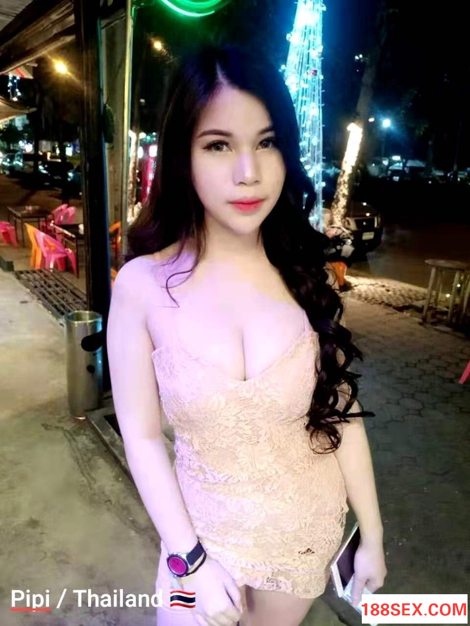 150955jg094633hmzo3c63.jpg