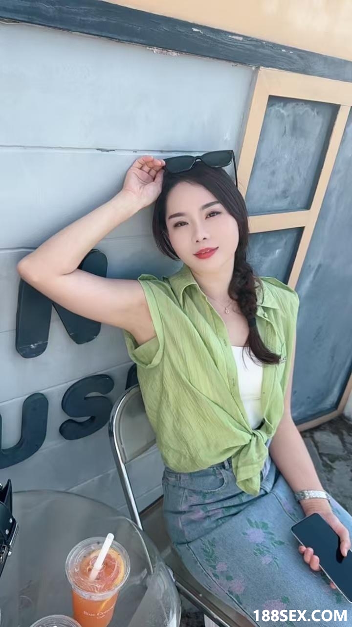 234423mic5w56pdil3e0xl.jpg