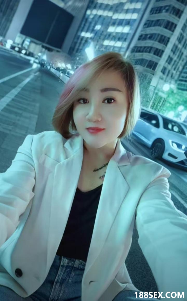 025915tjj342g7g9c28s97.jpg