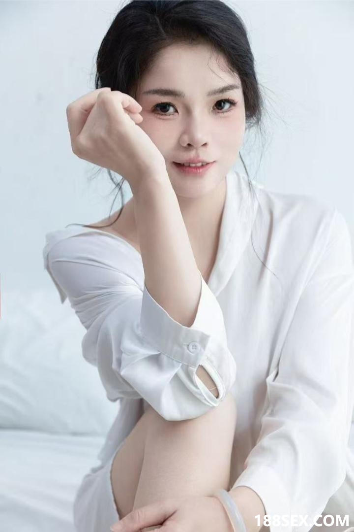 143044y4aeje46bzguxue4.jpg