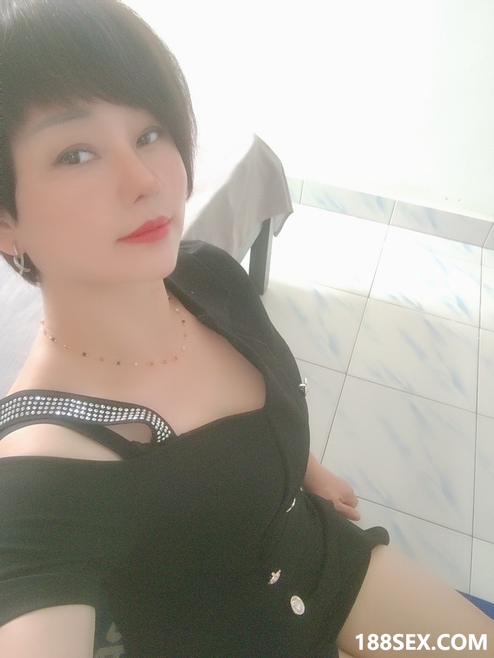 214037m53pyzz95wz30zy2.jpg