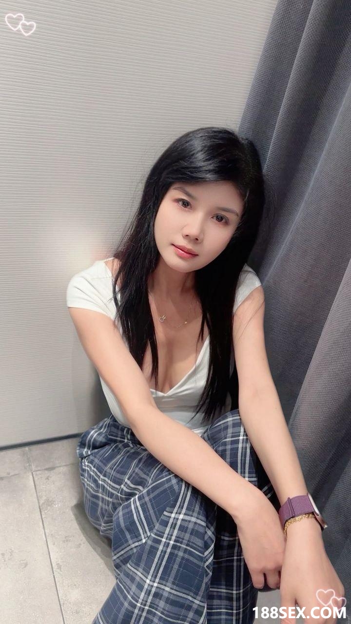 015901v5f7567z2eyo68y7.jpg
