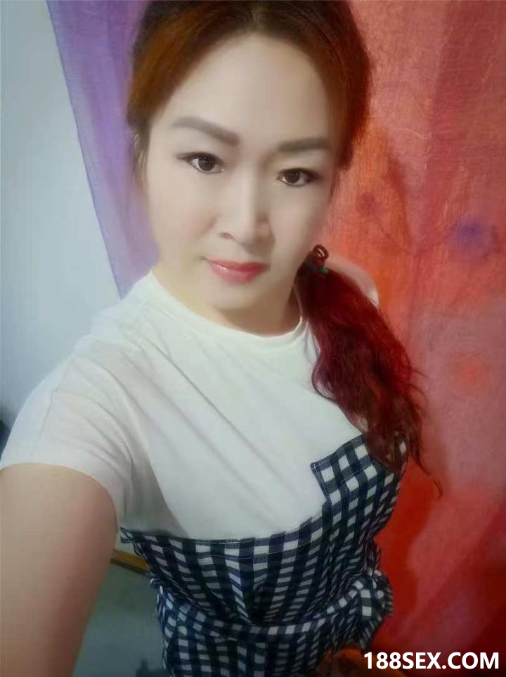 212708gz95997tdxoxqrqb.jpg