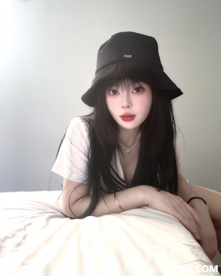 022310enooaq7lf9v6tlyj.jpg